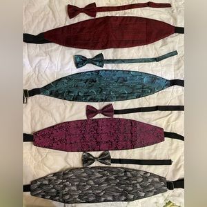 Set of 5 tie and cumber bun sets along with cuff links and buttons